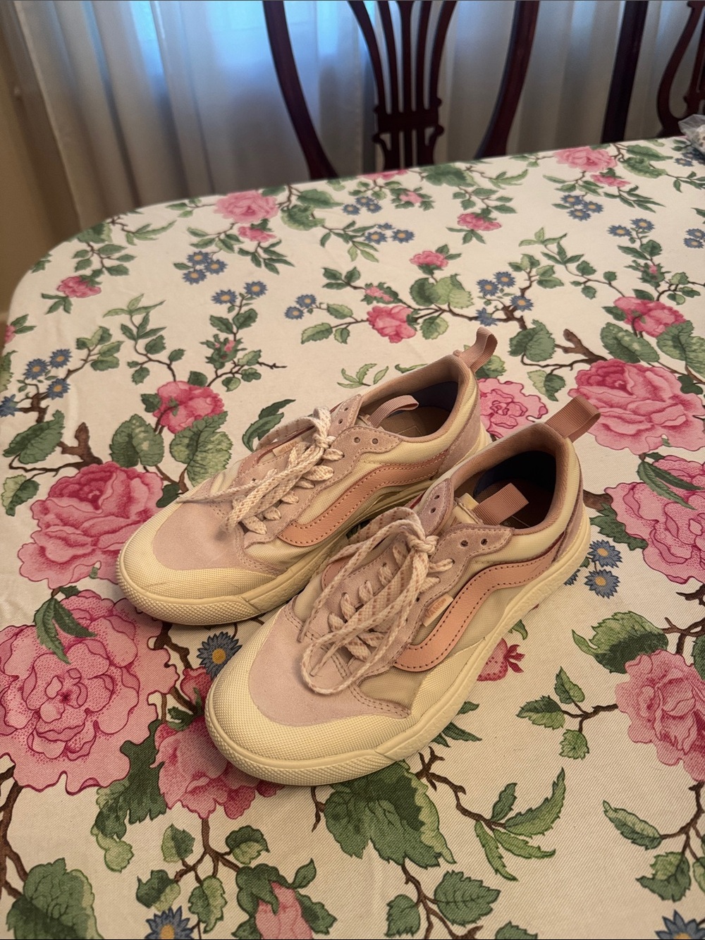 Vans UltraRange EXO SE sneakers marshmallow rose